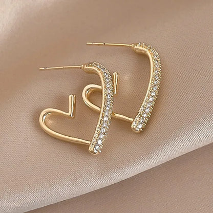 Exquisite Heart Shape Stud Earrings